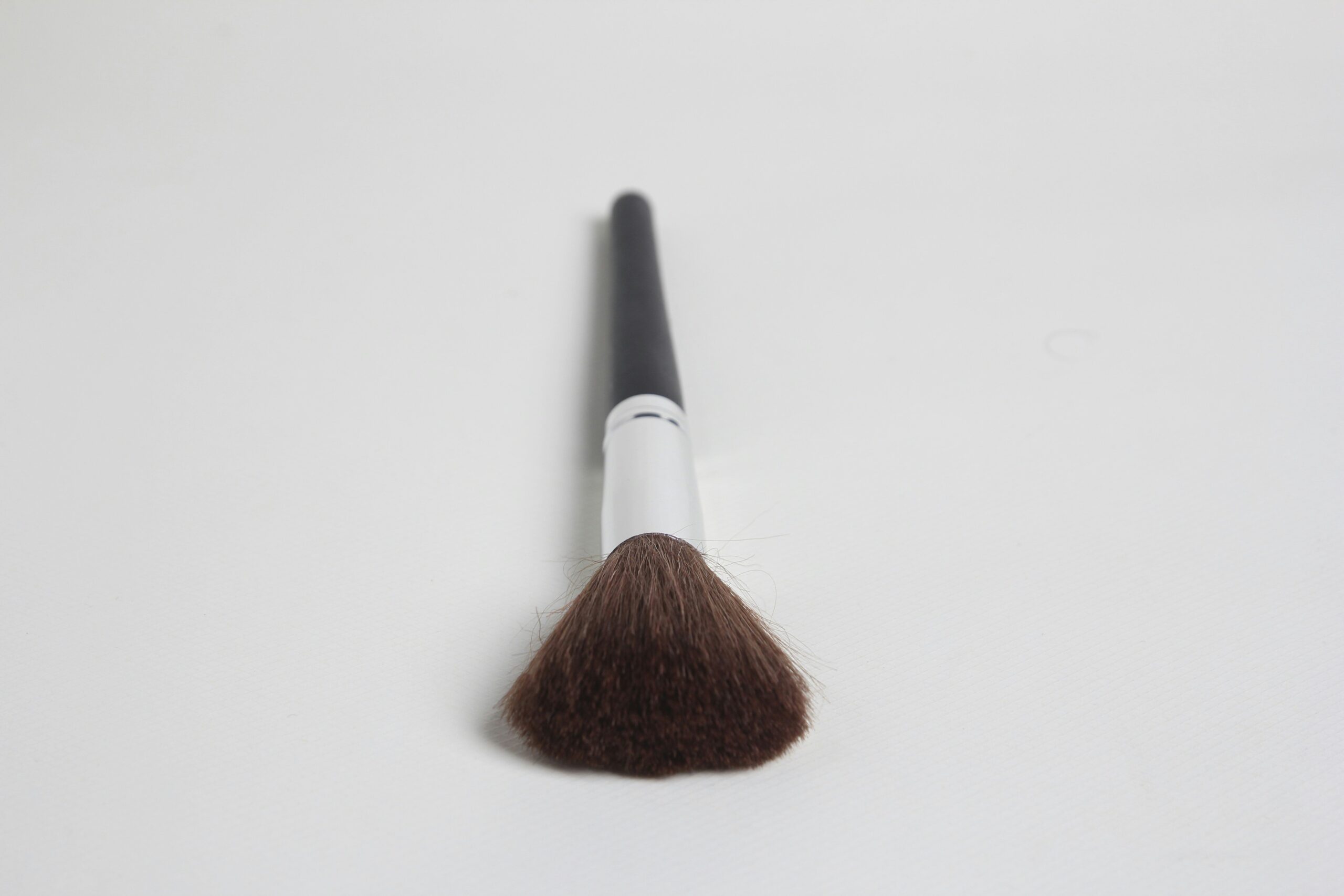 Smudge-Resistant Brow Gel: The Ultimate Guide to Waterproof Brows That Last All Day