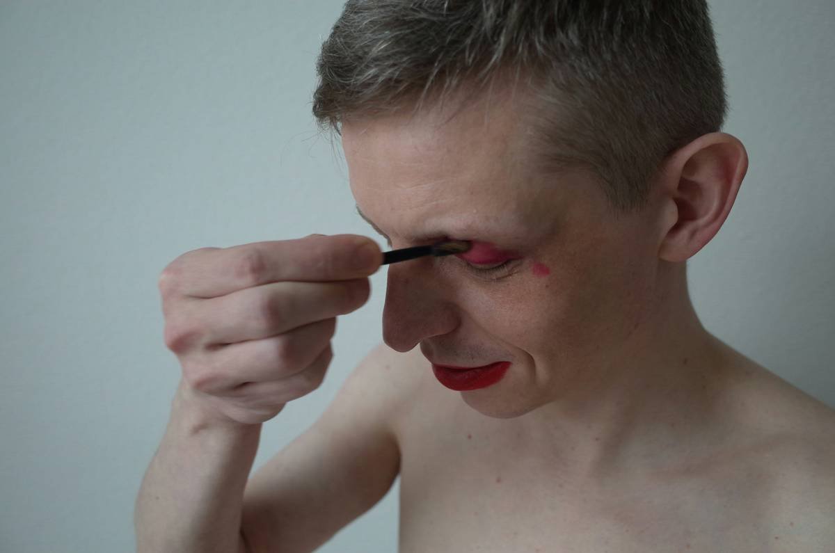 Why Your “Sweat Resistant Stain” Keeps Failing—And How to Actually Make It Last All Day