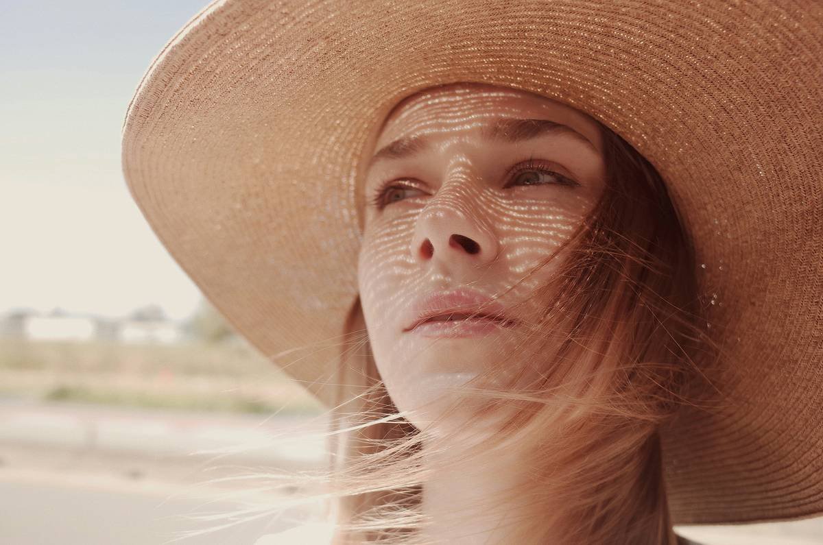 Why Your “Sun Resistant Stain” Keeps Failing—And How to Actually Make It Last All Day