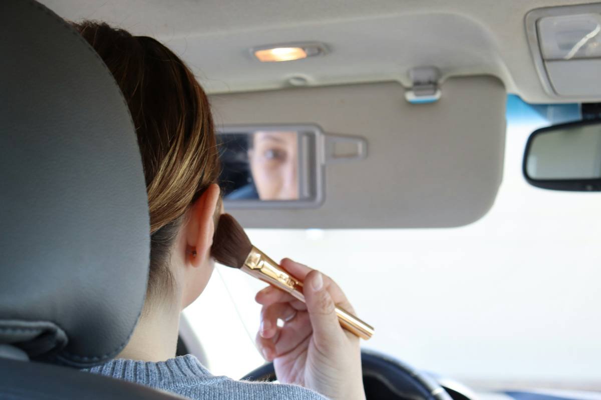 Close-up of smudge free bronzer staying intact after sweat test on model