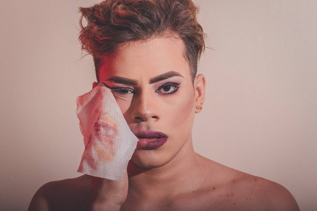 Waterproof Make Up Remover: 7 Proven Tips to Avoid Painful Smudging Mistakes